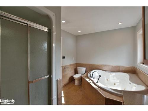 104 Knox Road E, Wasaga Beach, ON - Indoor Photo Showing Bathroom