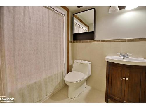 104 Knox Road E, Wasaga Beach, ON - Indoor Photo Showing Bathroom