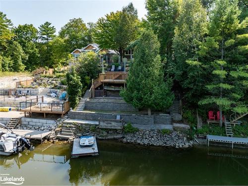 104 Knox Road E, Wasaga Beach, ON - Outdoor With Body Of Water