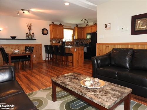 63 Madawaska Trail, Wasaga Beach, ON - Indoor Photo Showing Other Room