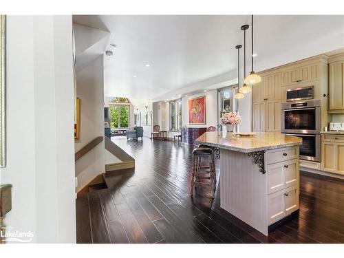 159 Snowbridge Way, The Blue Mountains, ON - Indoor Photo Showing Kitchen