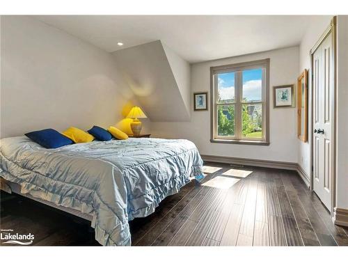 159 Snowbridge Way, The Blue Mountains, ON - Indoor Photo Showing Bedroom