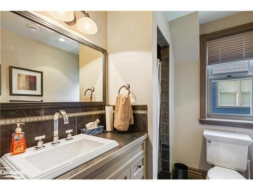 159 Snowbridge Way, The Blue Mountains, ON - Indoor Photo Showing Bathroom