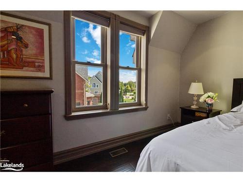 159 Snowbridge Way, The Blue Mountains, ON - Indoor Photo Showing Bedroom