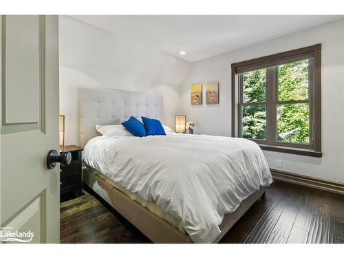 159 Snowbridge Way, The Blue Mountains, ON - Indoor Photo Showing Bedroom