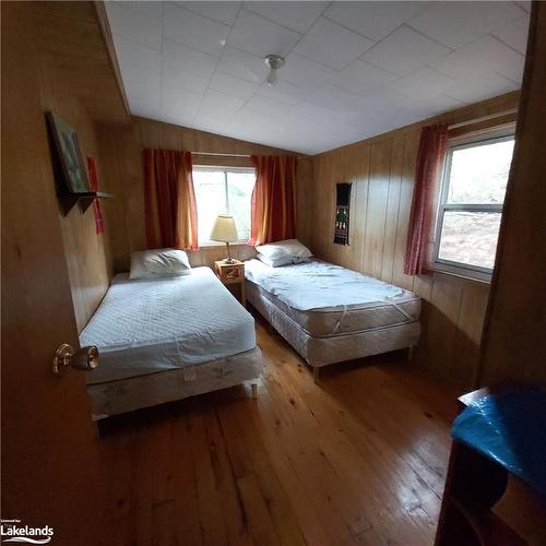 1-1051 Wigwam Lodge Road, Gravenhurst, ON - Indoor Photo Showing Bedroom