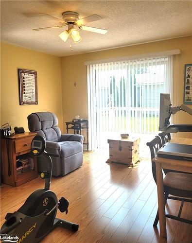 74 Pennsylvania Avenue, Wasaga Beach, ON - Indoor Photo Showing Other Room