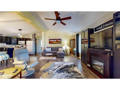 69 St James Place, Wasaga Beach, ON - Indoor Photo Showing Living Room