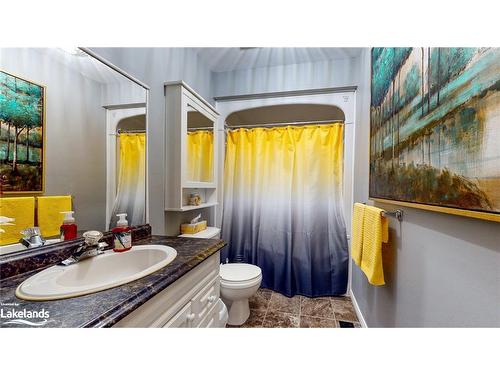 69 St James Place, Wasaga Beach, ON - Indoor Photo Showing Bathroom