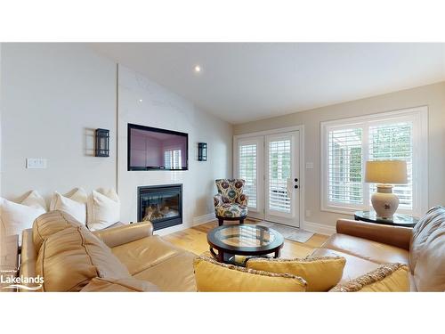 173 Greenway Drive, Wasaga Beach, ON - Indoor Photo Showing Living Room With Fireplace