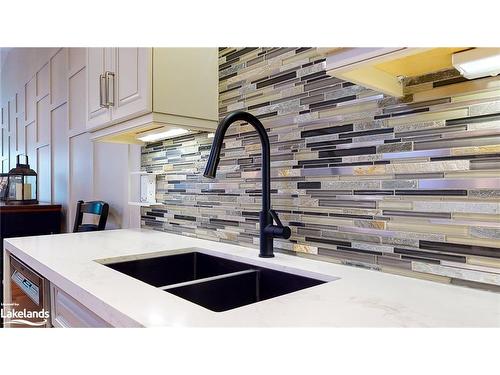 173 Greenway Drive, Wasaga Beach, ON - Indoor Photo Showing Kitchen With Double Sink