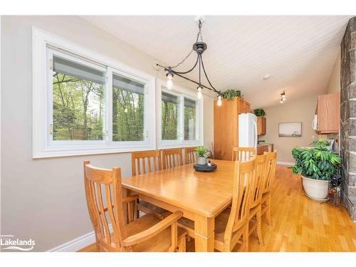 223 Woodland Drive, Huntsville, ON - Indoor Photo Showing Dining Room