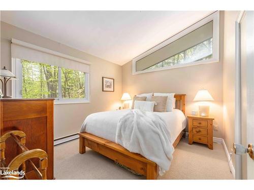 223 Woodland Drive, Huntsville, ON - Indoor Photo Showing Bedroom