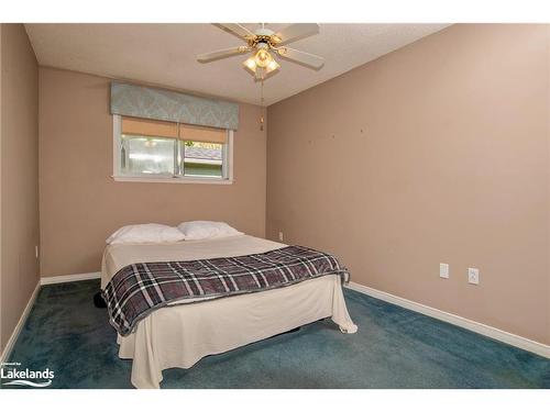 15 Pinecone Drive, Bracebridge, ON - Indoor Photo Showing Bedroom