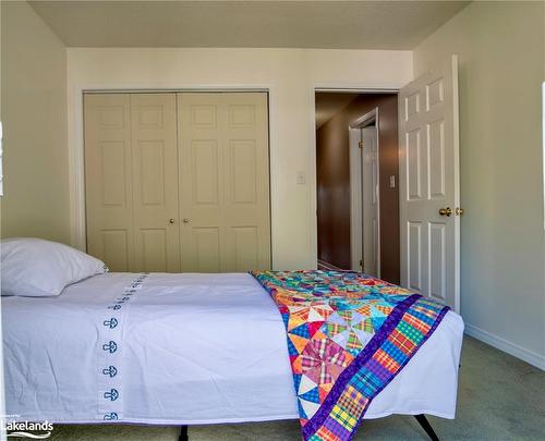 15 Pinecone Drive, Bracebridge, ON - Indoor Photo Showing Bedroom