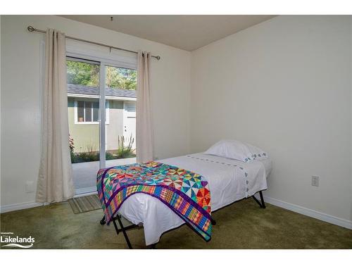 15 Pinecone Drive, Bracebridge, ON - Indoor Photo Showing Bedroom