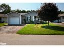 16 Kentucky Avenue, Wasaga Beach, ON  - Outdoor With Facade 