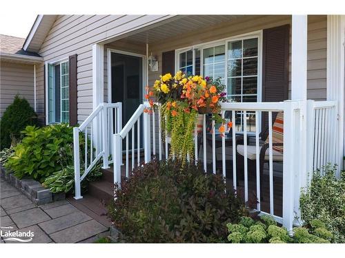 16 Kentucky Avenue, Wasaga Beach, ON - Outdoor With Deck Patio Veranda