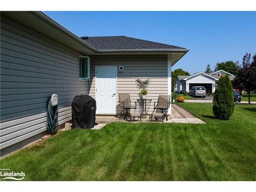 16 Kentucky Avenue, Wasaga Beach, ON - Outdoor With Deck Patio Veranda With Exterior