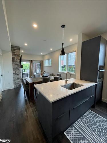 107-12 Beausoleil Lane, The Blue Mountains, ON - Indoor Photo Showing Kitchen With Upgraded Kitchen