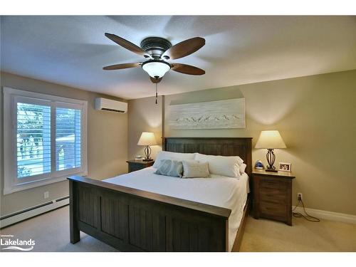 5 Pridham Court, Wasaga Beach, ON - Indoor Photo Showing Bedroom