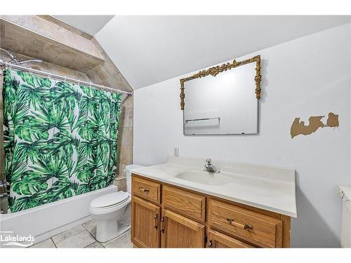 344 Midland Avenue, Midland, ON - Indoor Photo Showing Bathroom