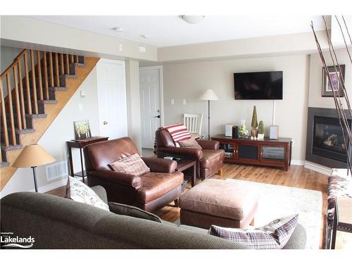 10 Joseph Trail, Collingwood, ON - Indoor Photo Showing Living Room With Fireplace