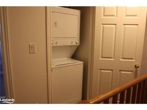 10 Joseph Trail, Collingwood, ON - Indoor Photo Showing Laundry Room