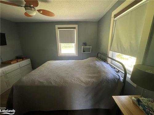 1642 Winhara Road, Gravenhurst, ON - Indoor Photo Showing Bedroom