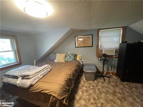 1642 Winhara Road, Gravenhurst, ON - Indoor Photo Showing Bedroom