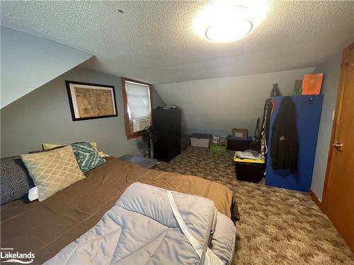 1642 Winhara Road, Gravenhurst, ON - Indoor Photo Showing Bedroom