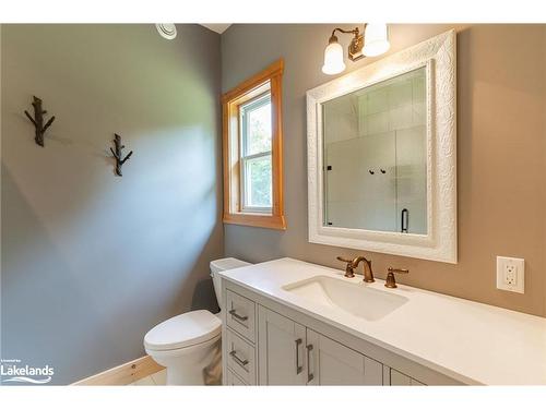 2538 Gelert Road, Haliburton, ON - Indoor Photo Showing Bathroom