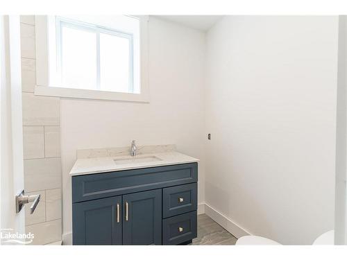 2538 Gelert Road, Haliburton, ON - Indoor Photo Showing Bathroom