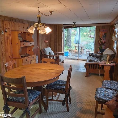 2-1051 Wigwam Lodge Road, Gravenhurst, ON - Indoor Photo Showing Dining Room