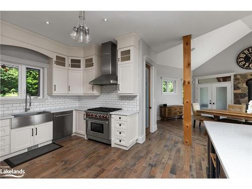 15 Gordon Point Lane, Seguin, ON - Indoor Photo Showing Kitchen With Upgraded Kitchen