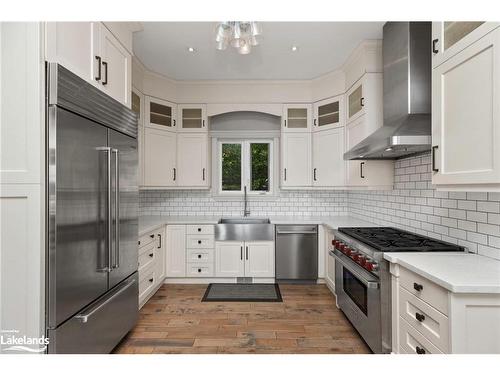 15 Gordon Point Lane, Seguin, ON - Indoor Photo Showing Kitchen With Upgraded Kitchen