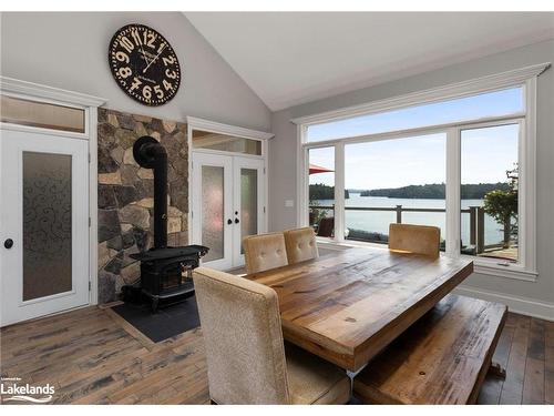 15 Gordon Point Lane, Seguin, ON - Indoor Photo Showing Dining Room