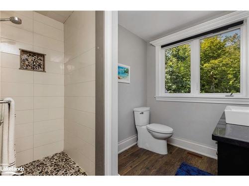 15 Gordon Point Lane, Seguin, ON - Indoor Photo Showing Bathroom