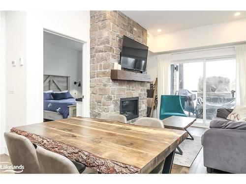 101-21 Beckwith Lane, The Blue Mountains, ON - Indoor Photo Showing Living Room With Fireplace