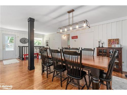 285 Mica Mine Road, Huntsville, ON - Indoor Photo Showing Dining Room