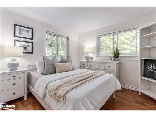 285 Mica Mine Road, Huntsville, ON - Indoor Photo Showing Bedroom