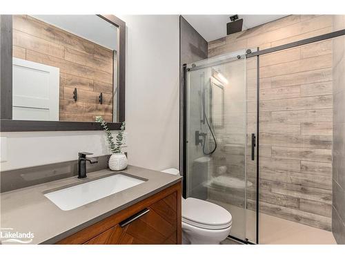 285 Mica Mine Road, Huntsville, ON - Indoor Photo Showing Bathroom