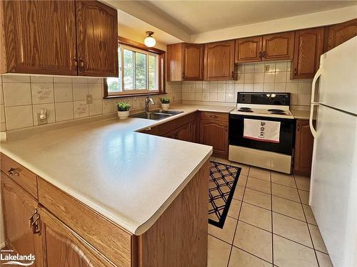 10 Pine Valley Drive, Carling, ON - Indoor Photo Showing Kitchen With Double Sink