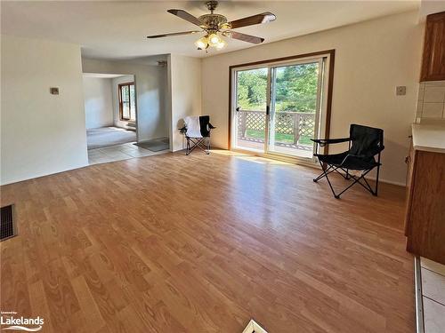 10 Pine Valley Drive, Carling, ON - Indoor Photo Showing Other Room