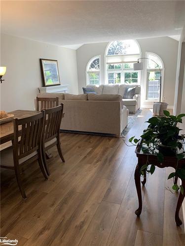 20 Connor Avenue, Collingwood, ON - Indoor Photo Showing Dining Room