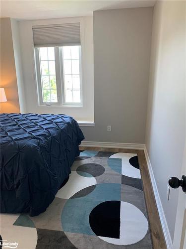 20 Connor Avenue, Collingwood, ON - Indoor Photo Showing Bedroom