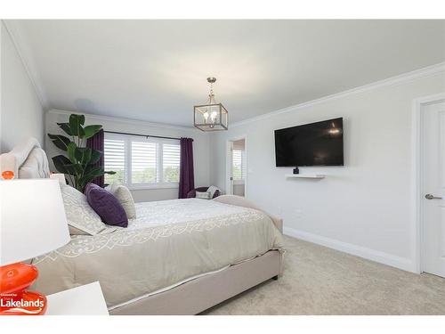 134 Creekwood Court, The Blue Mountains, ON - Indoor Photo Showing Bedroom