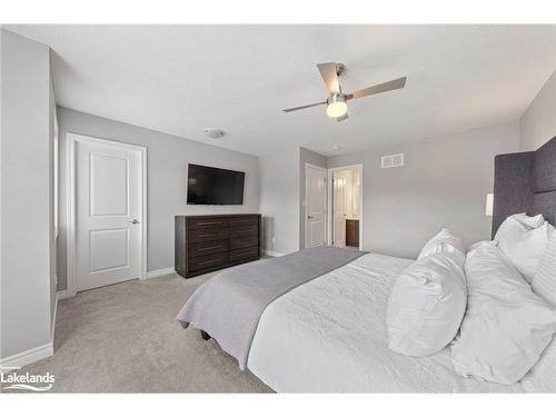 964 Wright Drive, Midland, ON - Indoor Photo Showing Bedroom