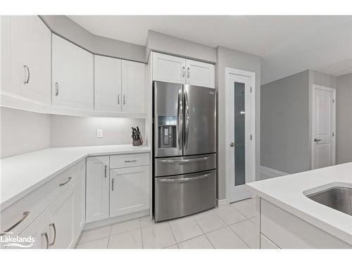 964 Wright Drive, Midland, ON - Indoor Photo Showing Kitchen