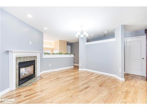 5 Hallen Drive, Penetanguishene, ON - Indoor Photo Showing Living Room With Fireplace